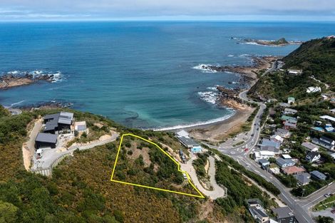 Photo of property in 239 Houghton Bay Road, Houghton Bay, Wellington, 6023