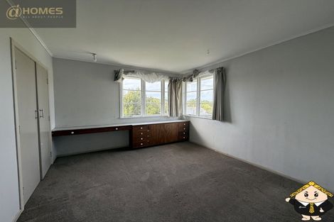 Photo of property in 17 Sheehan Road, Te Atatu South, Auckland, 0610