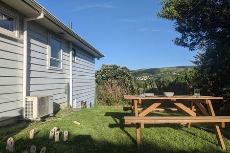 Photo of property in 14 Hillary Street, Tawa, Wellington, 5028