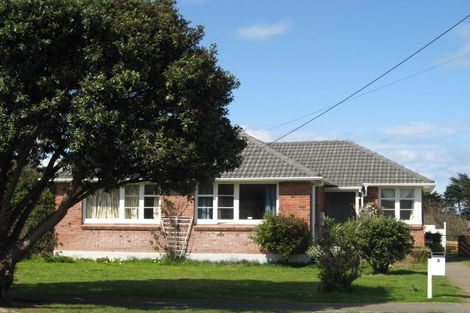 Photo of property in 3 Maire Street, Gonville, Whanganui, 4501