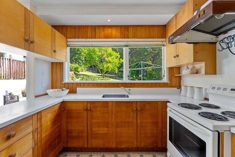 Photo of property in 70 Mountbatten Avenue, Hillcrest, Auckland, 0627