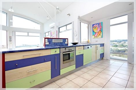 Photo of property in 9 Trafalgar Street, Foxton Beach, Foxton, 4815