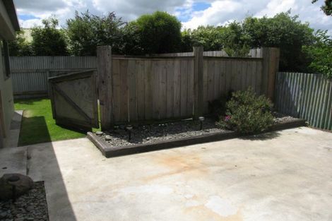 Photo of property in 44 Stewart Crescent, Hokowhitu, Palmerston North, 4410