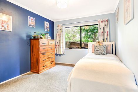 Photo of property in 24 Palm Grove Drive, Western Heights, Hamilton, 3200