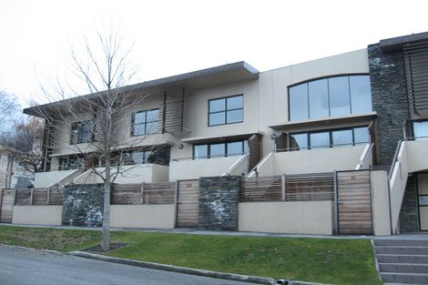 Photo of property in Rahiri Apartments, 7/23 Adelaide Street, Queenstown, 9300