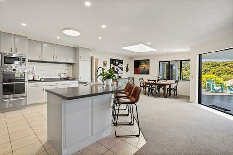 Photo of property in 80 Tarapatiki Drive, Whitianga, 3510