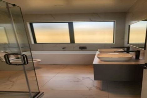 Photo of property in 12 Rongoa Maori Way, Pukekohe, 2120