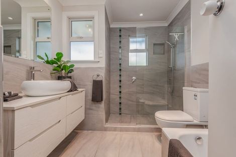 Photo of property in 10 Ilford Place, Awapuni, Palmerston North, 4412