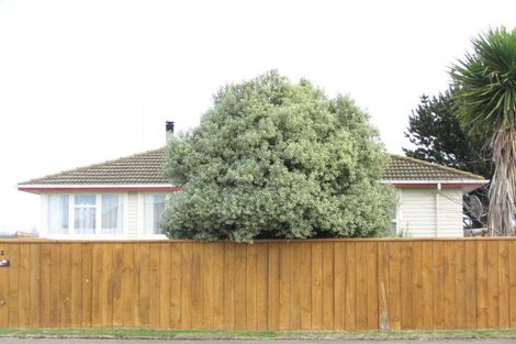 Photo of property in 82 Lipscombe Crescent, Havelock North, 4130