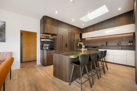 Photo of property in 120 Rob Roy Lane, Wanaka, 9305