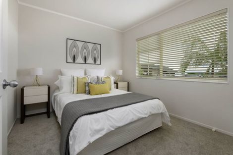 Photo of property in 5a Luana Way, Bucklands Beach, Auckland, 2014