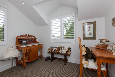 Photo of property in 8 River Glade, Waikanae, 5036