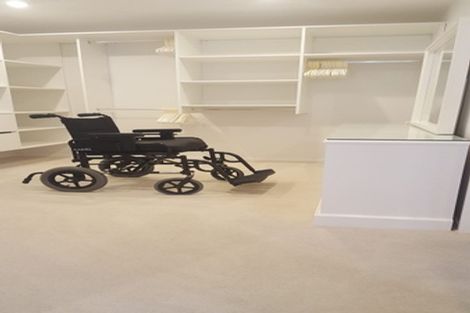 Photo of property in 10 Palmyra Way, Half Moon Bay, Auckland, 2012