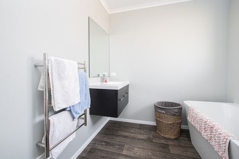 Photo of property in 344 Warburton Crescent, Te Awamutu, 3800