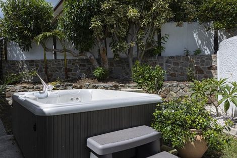 Photo of property in 46 Stratford Drive, Cable Bay, 0420