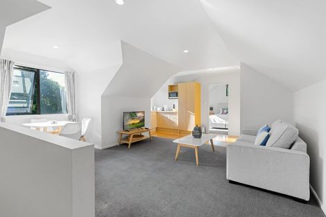 Photo of property in 3 Whakamoenga Point, Acacia Bay, Taupo, 3385