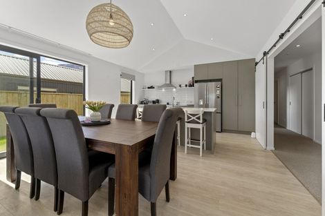 Photo of property in 38 Muster Road, Jacks Point, 9371