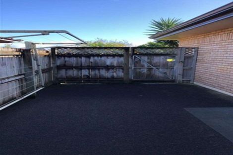 Photo of property in 14 Checkerberry Court, Henderson, Auckland, 0612