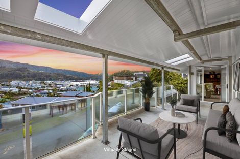 Photo of property in 29 Seaview Crescent, Picton, 7220