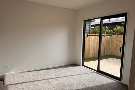 Photo of property in 4b Finlow Drive, Te Atatu South, Auckland, 0610