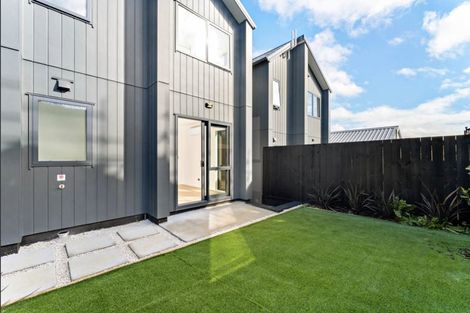 Photo of property in 71 Taukahiwi Road, Pukekohe, 2120