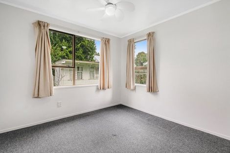 Photo of property in 19 Benita Place, Sunnyvale, Auckland, 0612