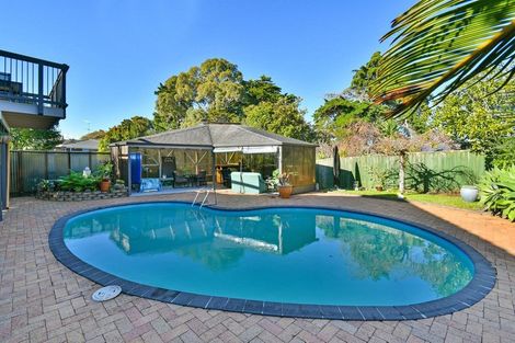 Photo of property in 44 Claude Road, Hillpark, Auckland, 2102