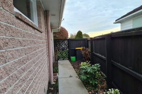 Photo of property in 2/186a Wairakei Road, Bryndwr, Christchurch, 8053