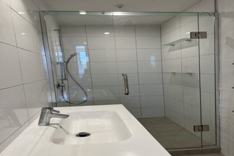 Photo of property in 1/25a Lake Road, Devonport, Auckland, 0624