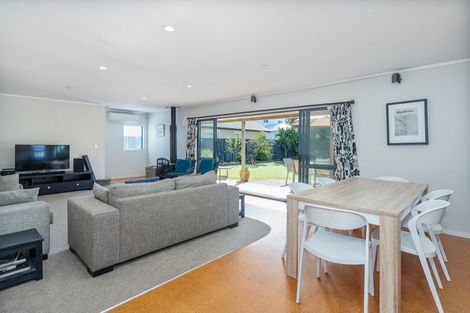 Photo of property in 128 Kowhai Avenue, Matarangi, Whitianga, 3592