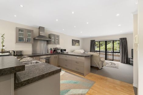 Photo of property in Te Kakariki Apartments, 6/6 Wellington Road, Paekakariki, 5034