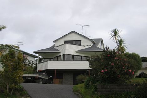 Photo of property in 25 Stillwater Crescent, Stillwater, Silverdale, 0993