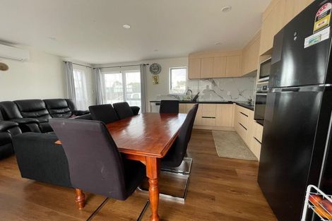 Photo of property in 52 Landon Avenue, Mangere East, Auckland, 2024