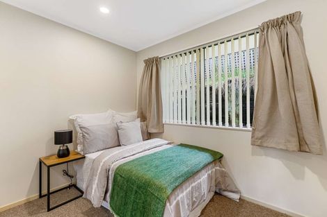 Photo of property in 40 Regents Park Place, Westgate, Auckland, 0614