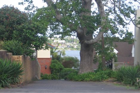 Photo of property in 1/90 Shakespeare Road, Milford, Auckland, 0620