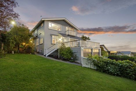 Photo of property in 126 Hackthorne Road, Cashmere, Christchurch, 8022