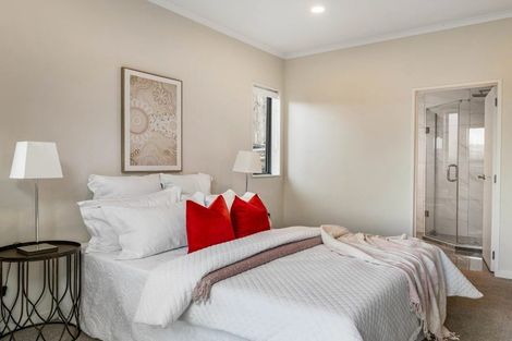 Photo of property in 9 James Elliot Way, Pokeno, 2402
