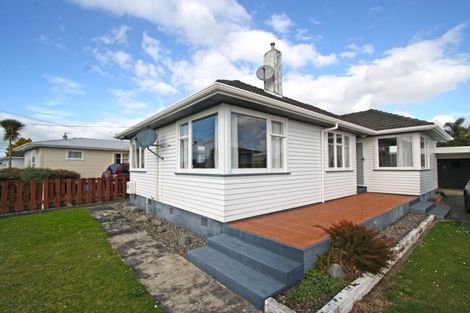 Photo of property in 10 Trafalgar Street, Westown, New Plymouth, 4310