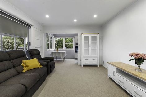 Photo of property in 1/38 Weldene Avenue, Glenfield, Auckland, 0629