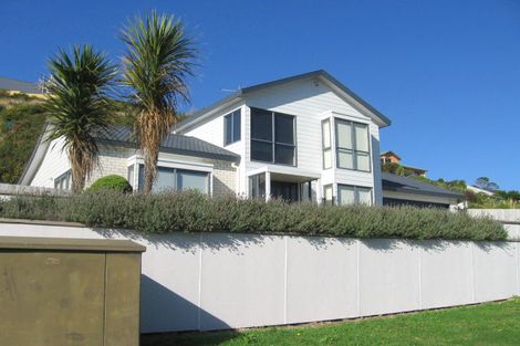 Photo of property in 113 Woodman Drive, Tawa, Wellington, 5028