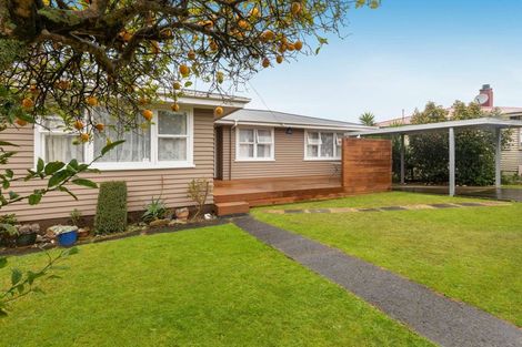 Photo of property in 305 Hazelmere Crescent, Te Awamutu, 3800