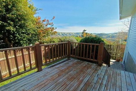 Photo of property in 125 Mark Avenue, Grenada Village, Wellington, 6037