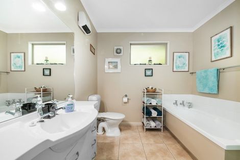 Photo of property in 91a Milton Terrace, Picton, 7220