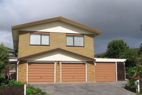 Photo of property in 21 Ciprian Place, Henderson, Auckland, 0612