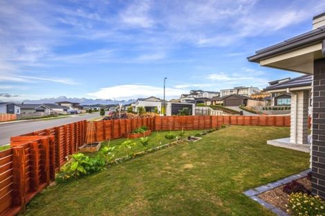 Photo of property in 2 Grace Cove, Aotea, Porirua, 5024