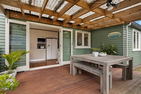 Photo of property in 32a Oceanbeach Road, Mount Maunganui, 3116