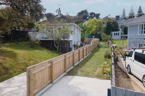 Photo of property in 28a Dimock Street, Titahi Bay, Porirua, 5022