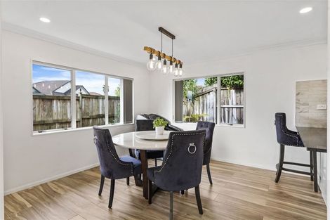 Photo of property in 18 Brittas Place, East Tamaki, Auckland, 2016