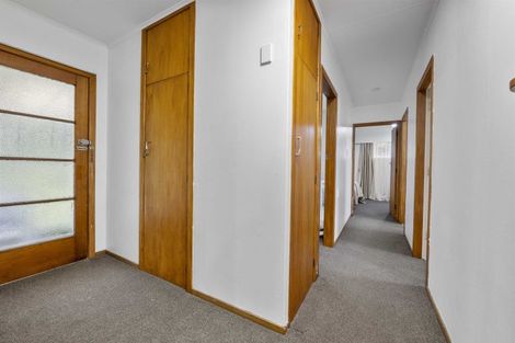 Photo of property in 8 Fyson Place, Hawera, 4610