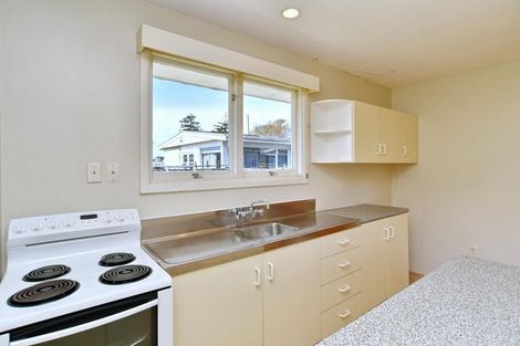 Photo of property in 2/37 Prestons Road, Redwood, Christchurch, 8051